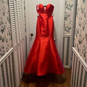 Beautiful red Jovani dress! Size 4